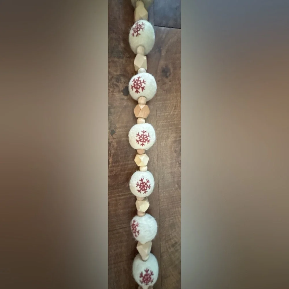 Christmas ball garland NEW NWT 3 sets wood snowflakes 6 ft festive Xmas decor